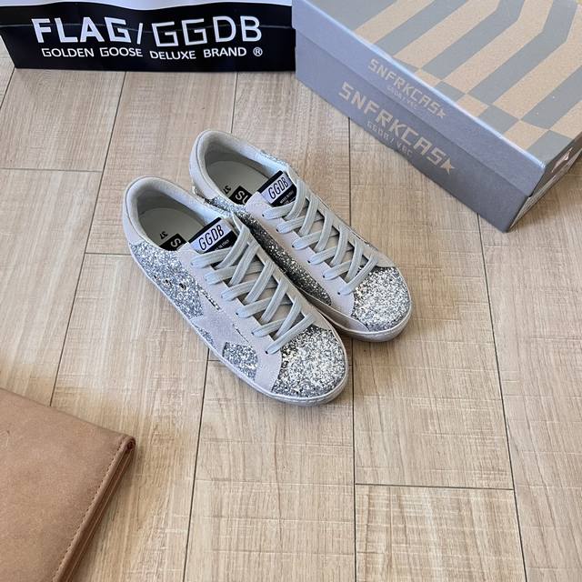 橙子出厂价 Ggdb Sneakers 复古小脏鞋 做旧脏脏鞋 星星小白鞋 情侣款 原版开模 代购版本 定制小牛皮 内里牛皮 正确做旧工艺 全套专柜包装 码数：